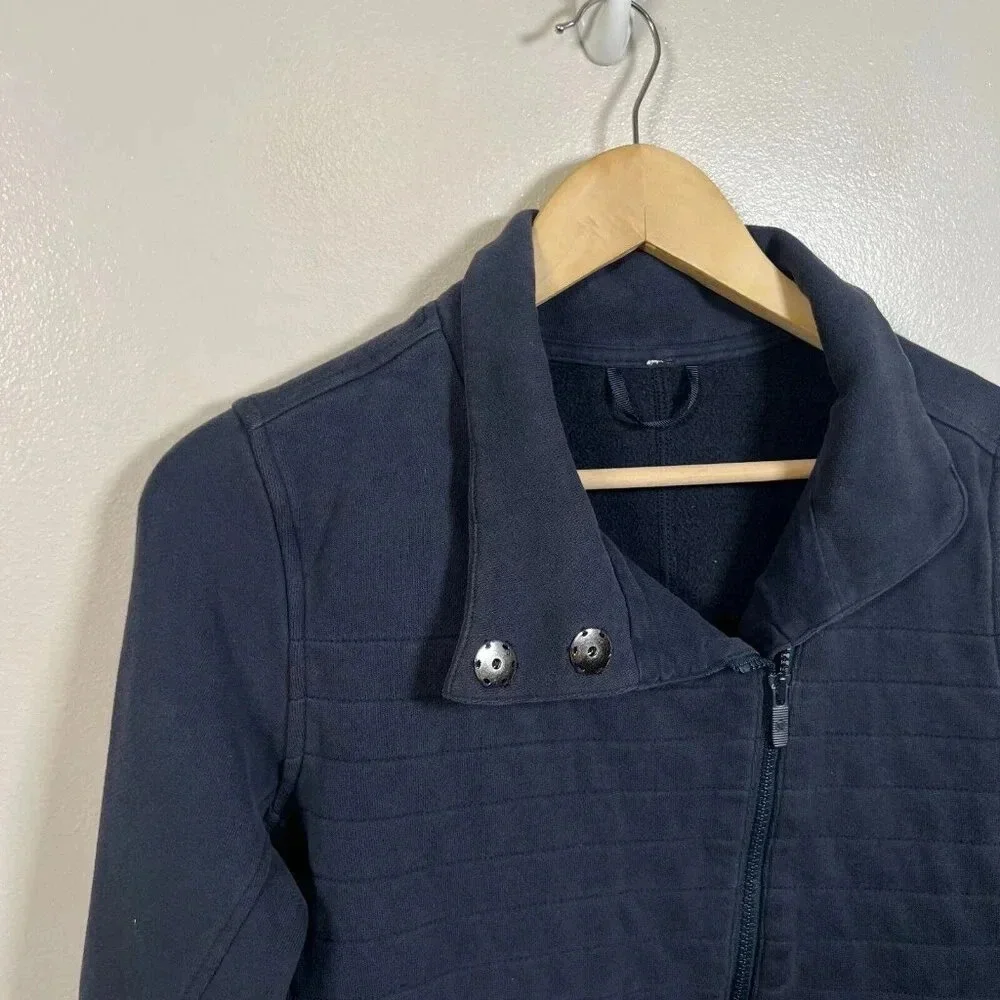 Lululemon Fleece Be True Jacket Size 8 Inkwell Blue Quilted Athletic Athleisure